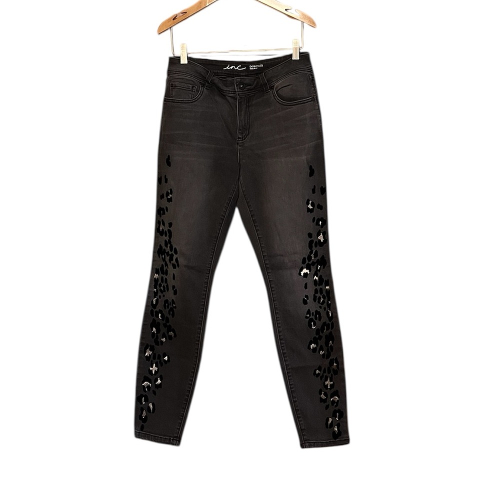 ✨HP✨Leopard Black Jeans